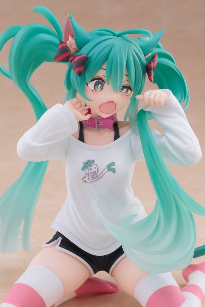 HATSUNE MIKU - Miku "Cat Ear t-Shirt" - Statue Desktop Cute 13cm