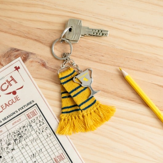HARRY POTTER - Hufflepuff Scarf - Keychain 12cm
