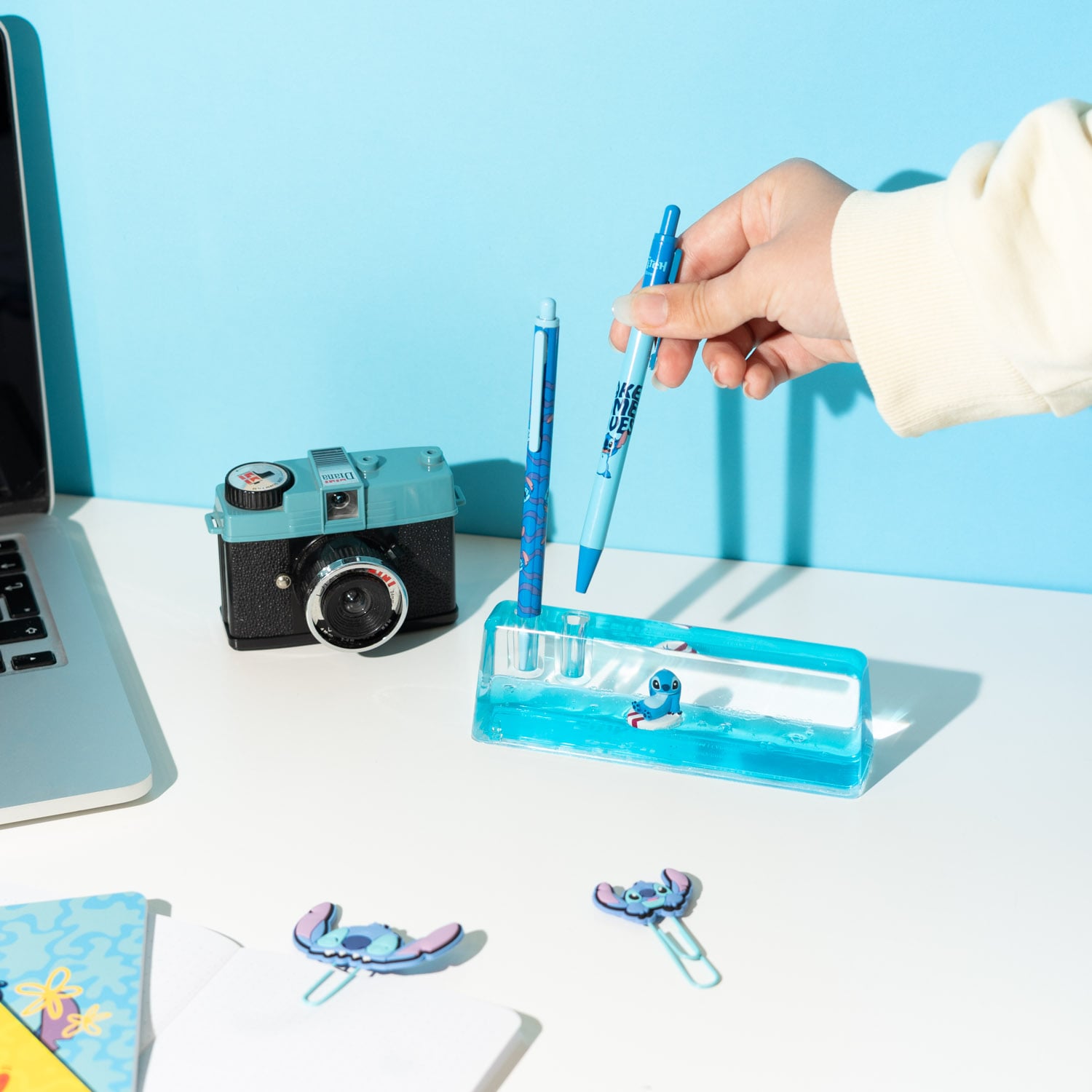 STITCH - Set of 2 Pen with 3D Acrylic Stand