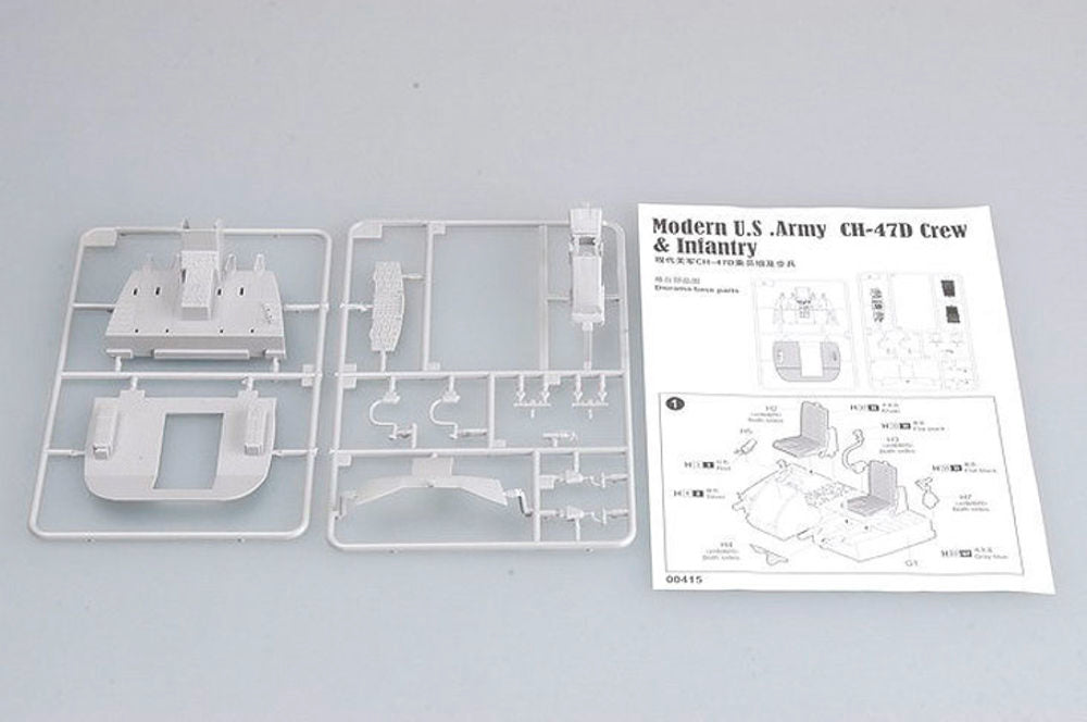 Modern U.S. Army CH-47D Crew & Infantry