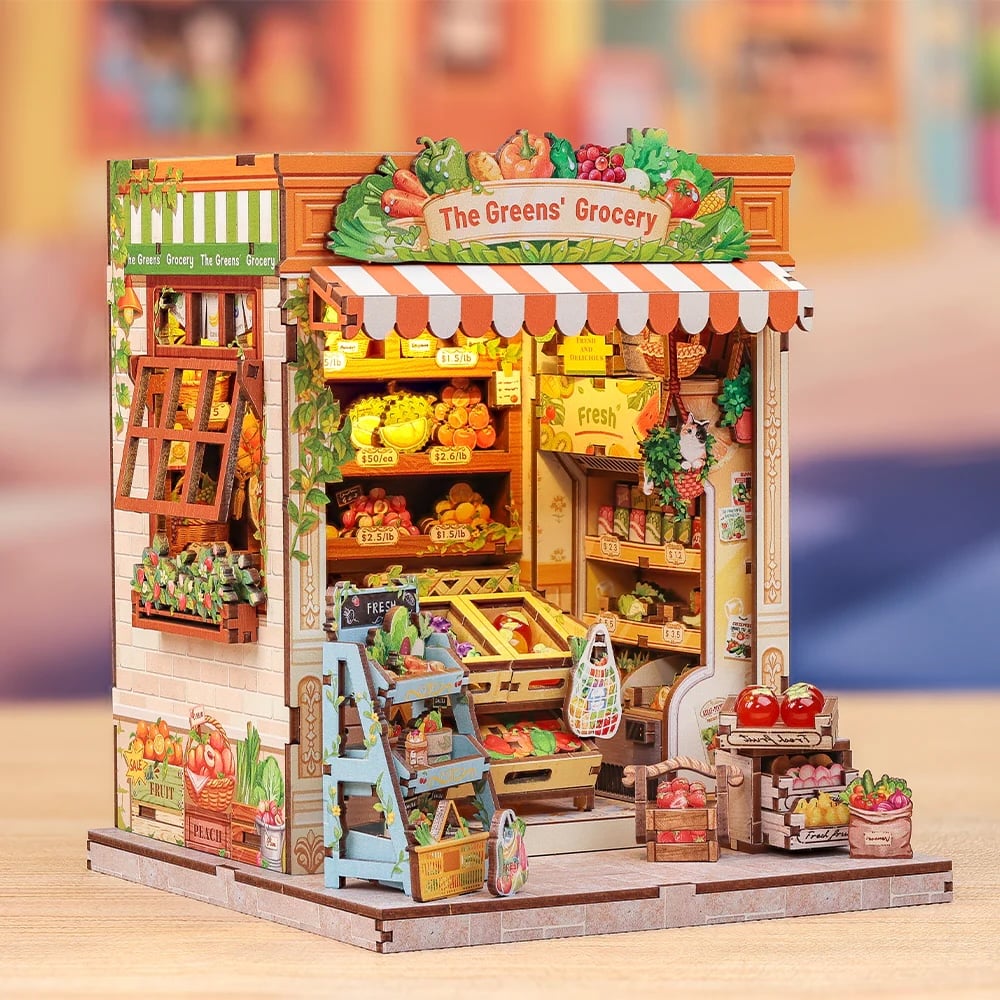 MINIATURE HOUSE - DIY- The Green's Grocery - 301pc + LED Light