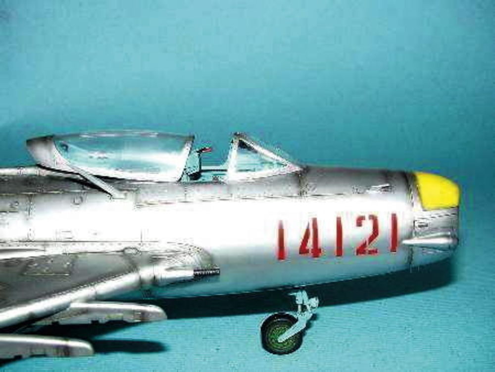 MiG-19 PM Farmer E/Shenyang F-6B