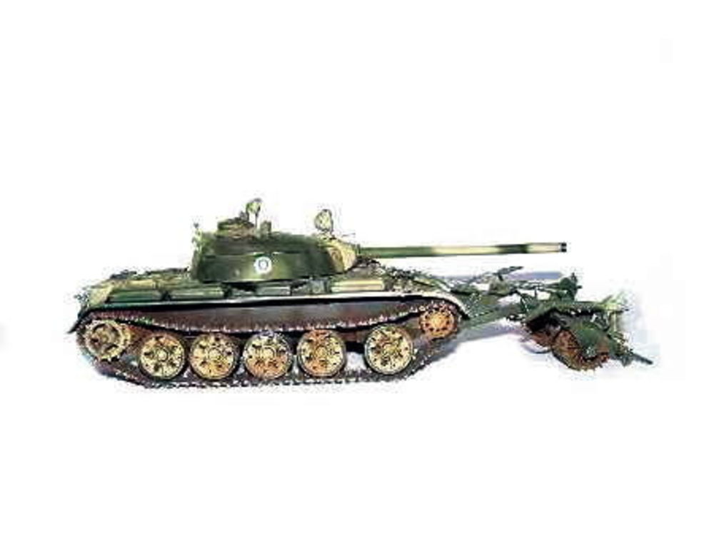 Finnischer Panzer T-55 mit Minenr��umer