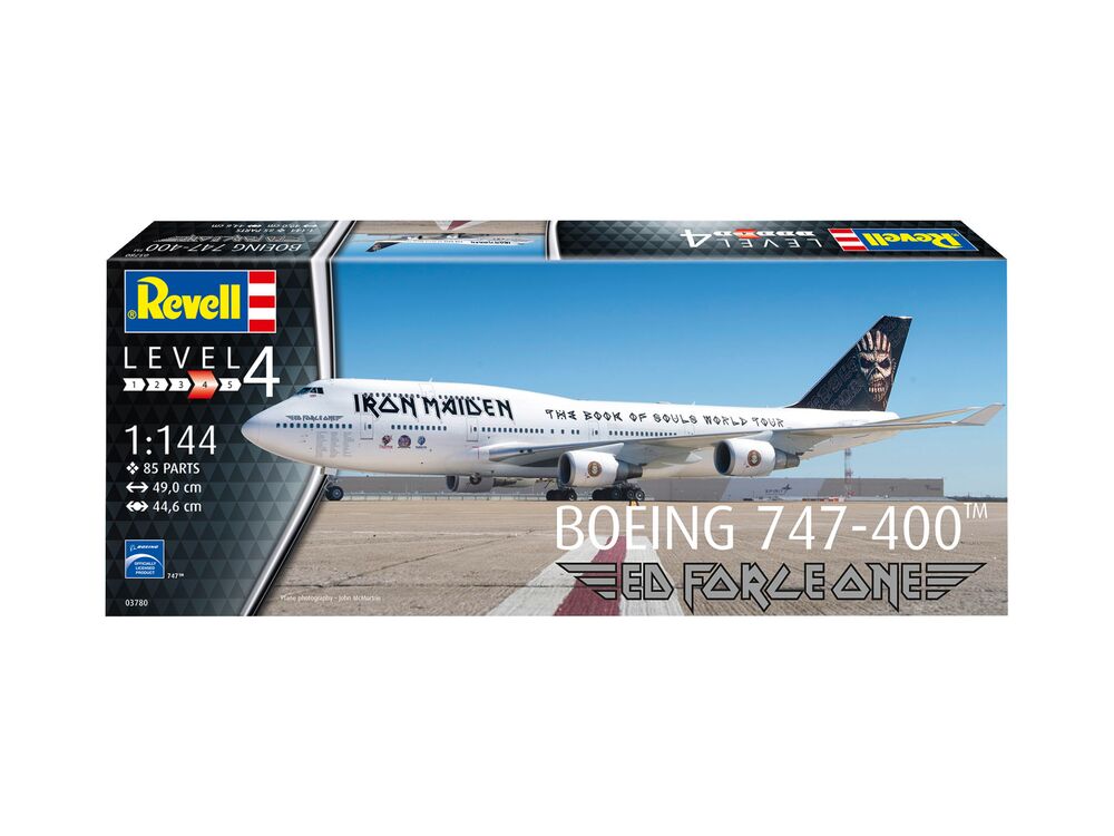 IRON MAIDEN Ed Force One - Boeing 747-400