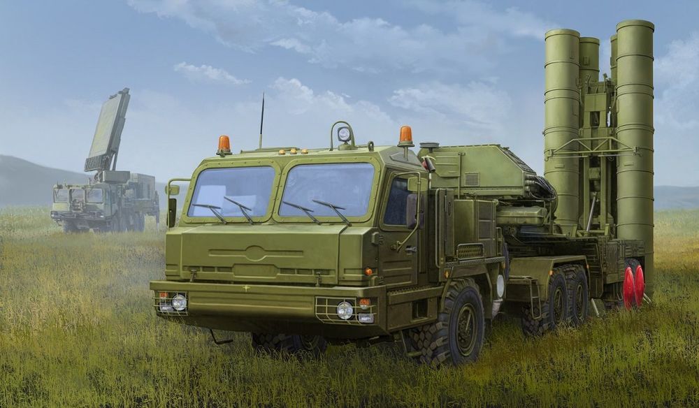 Russian BAZ-64022 with 5P85TE2 TEL S-400