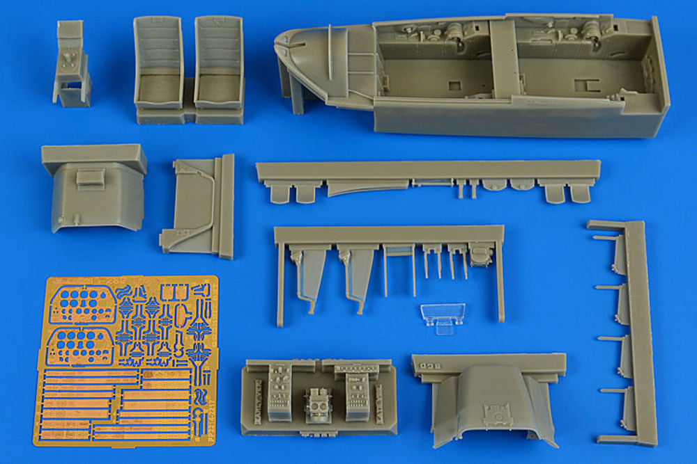 T-28B Trojan cockpit set for Kitty Hawk