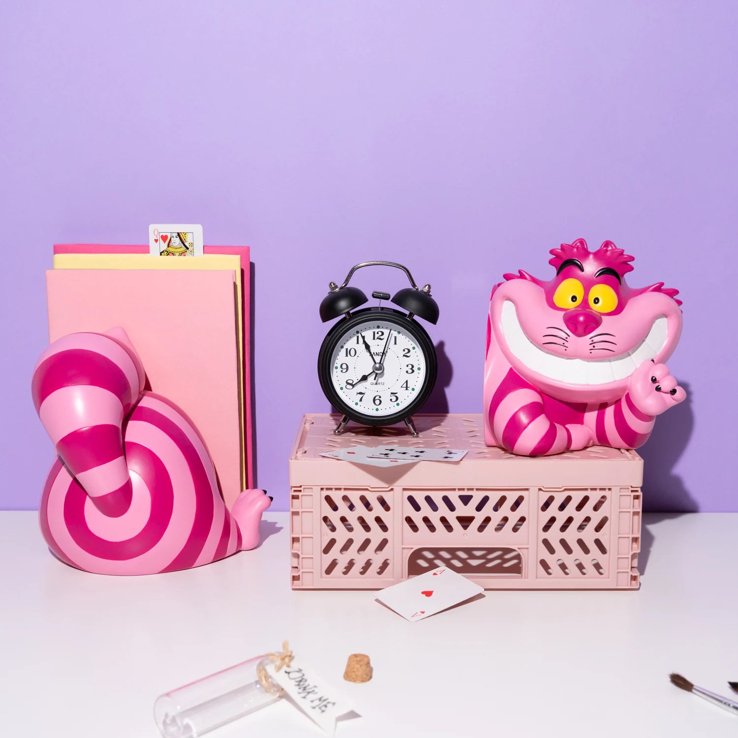 ALICE IN WONDERLAND - Cheshire Cat - Bookend