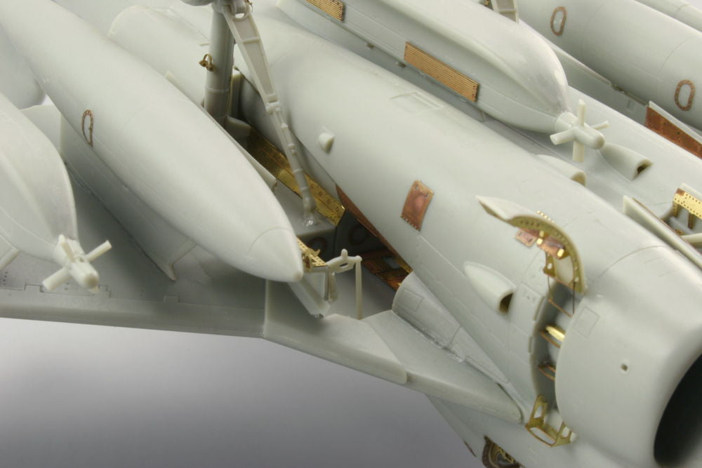 EA-6B undercarriage for Kinetic