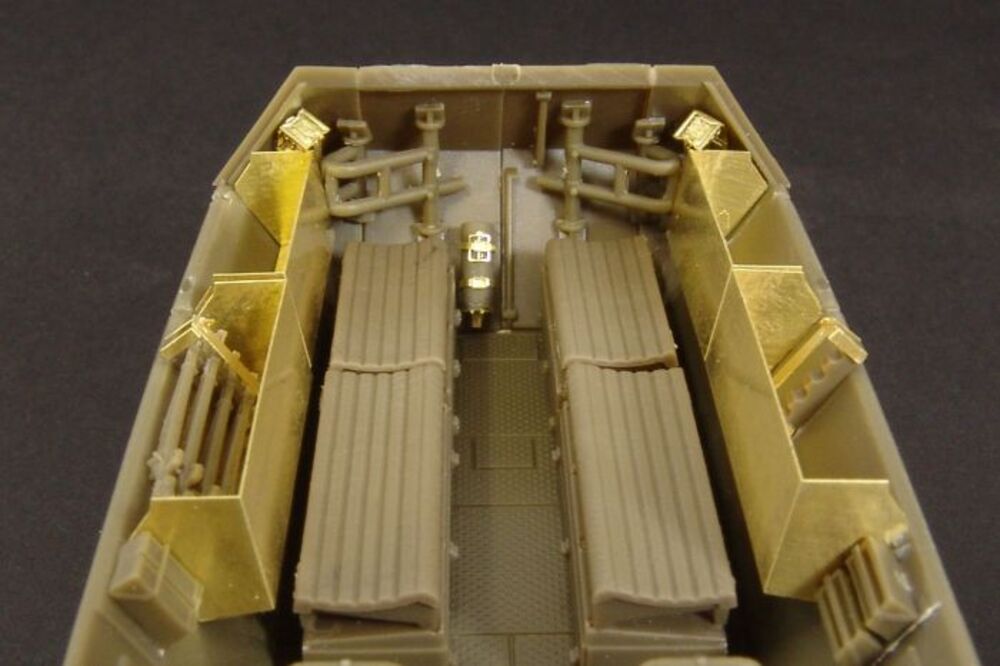 Sd Kfz 251-1 ausf C INTERIOR (AFV)