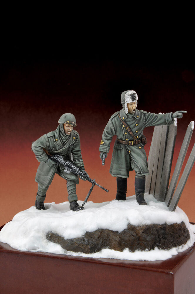 Italian infantryman and officer 'Russia 1943'