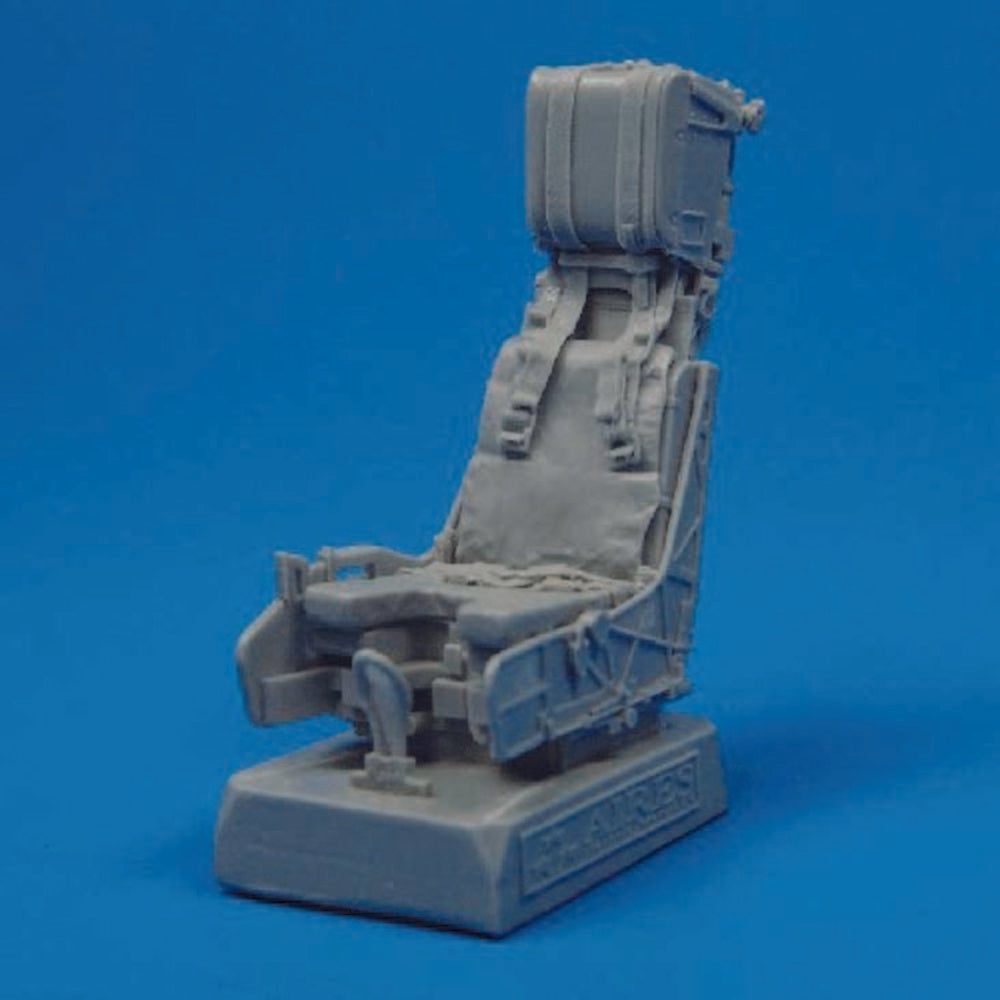 F/A-18C ejection seat with safety belts