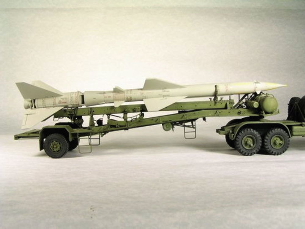 Chinesischer SA-2 Lenkraketentransporter