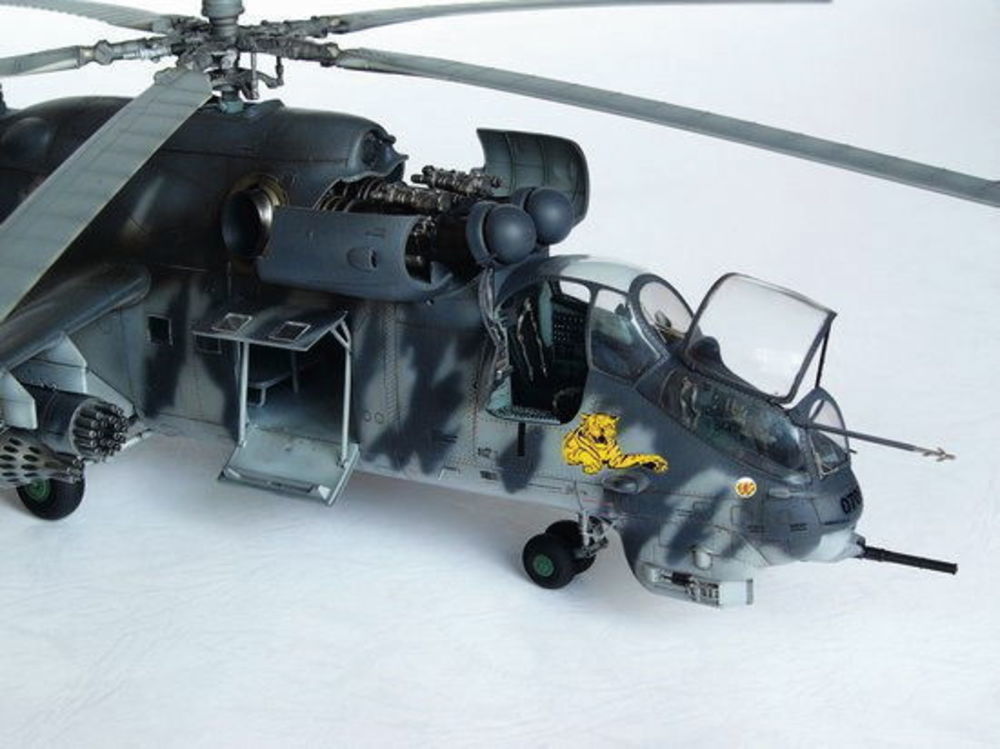 Mil Mi-24 V Hind-E