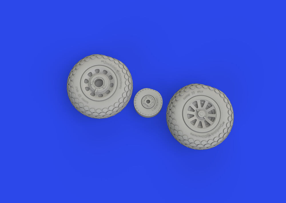 P-51D wheels oval tread