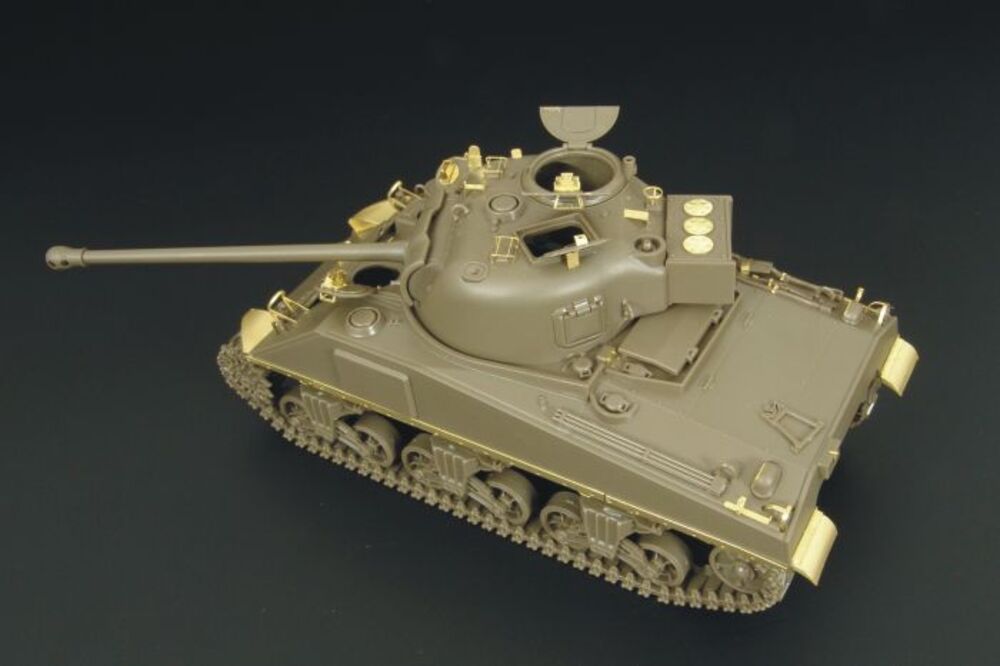 Sherman IC Firefly