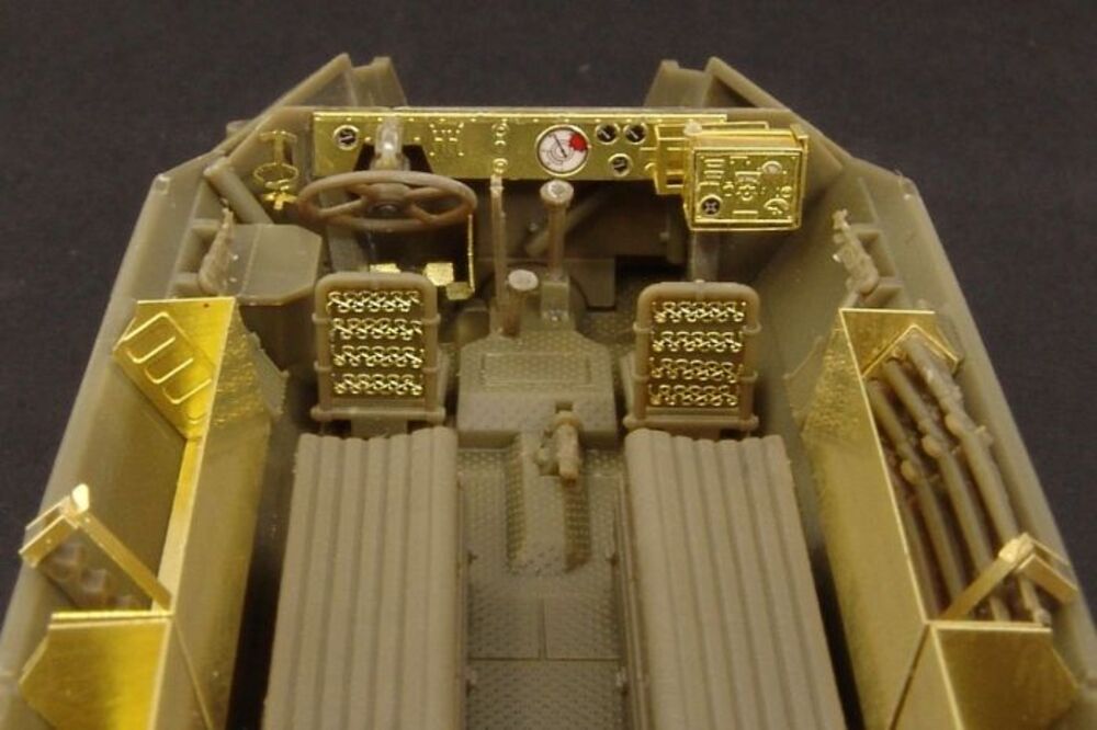 Sd Kfz 251-1 ausf C INTERIOR (AFV)