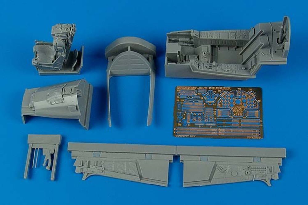 F-8E/H Crusader cockpit set f��r Trumpeter Bausatz