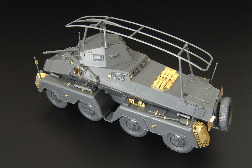 Sd Kfz 232 Ger Armored Car-basic  (Tamiya)