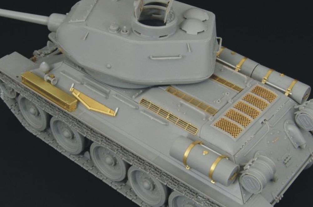 T-34-85 1944 Angle-Jointed Turret