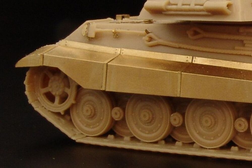 Tiger II Ausf  B  K��nigstiger��� fenders (Revel kit)