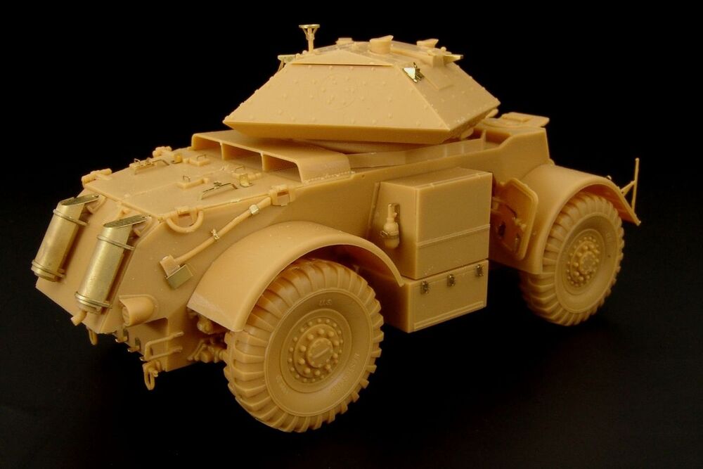 Staghound Mk III (BRONCO kit)