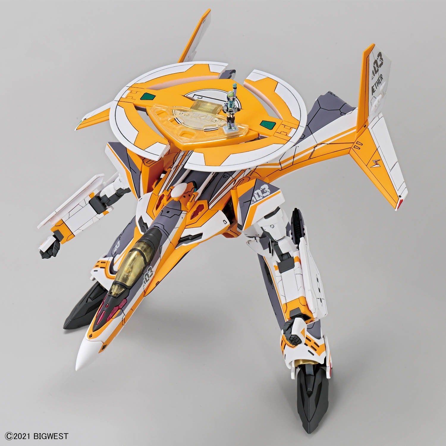 HG 1/100 VF-31E Siegfried (Chuck Mustang's Unit)