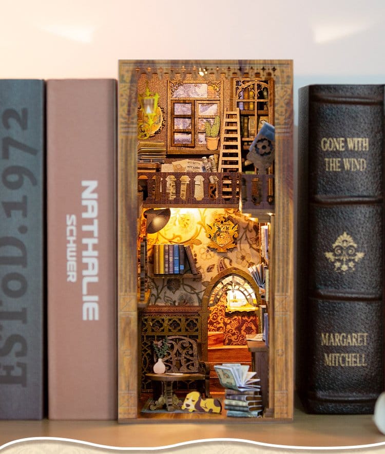 Book Nook Eternal Bookstore 23 x 11 cm