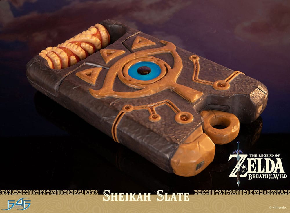 The Legend of Zelda: Breath of the Wild  Life Size Statue 1/1 Sheikah Slate 24 cm