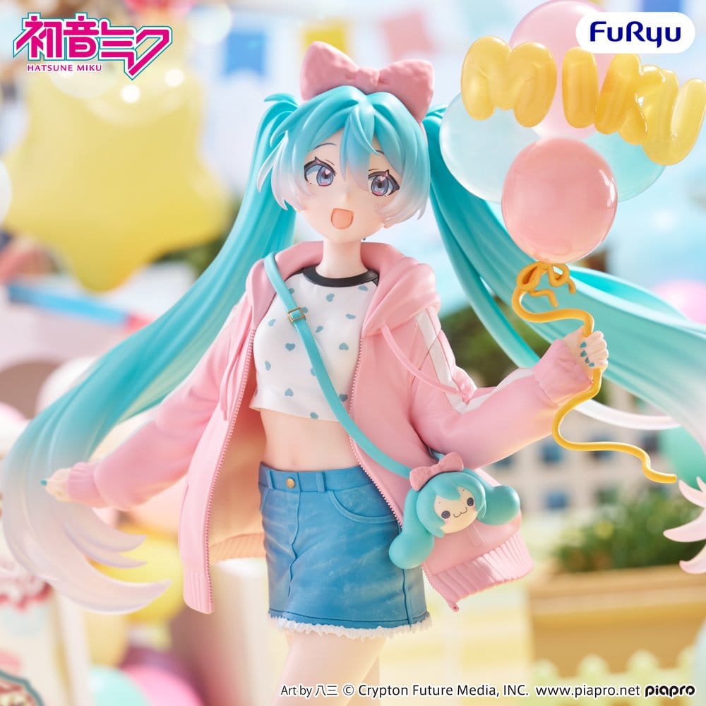 Hatsune Miku Muchute PVC Figure Theme Park Date Version 19 cm