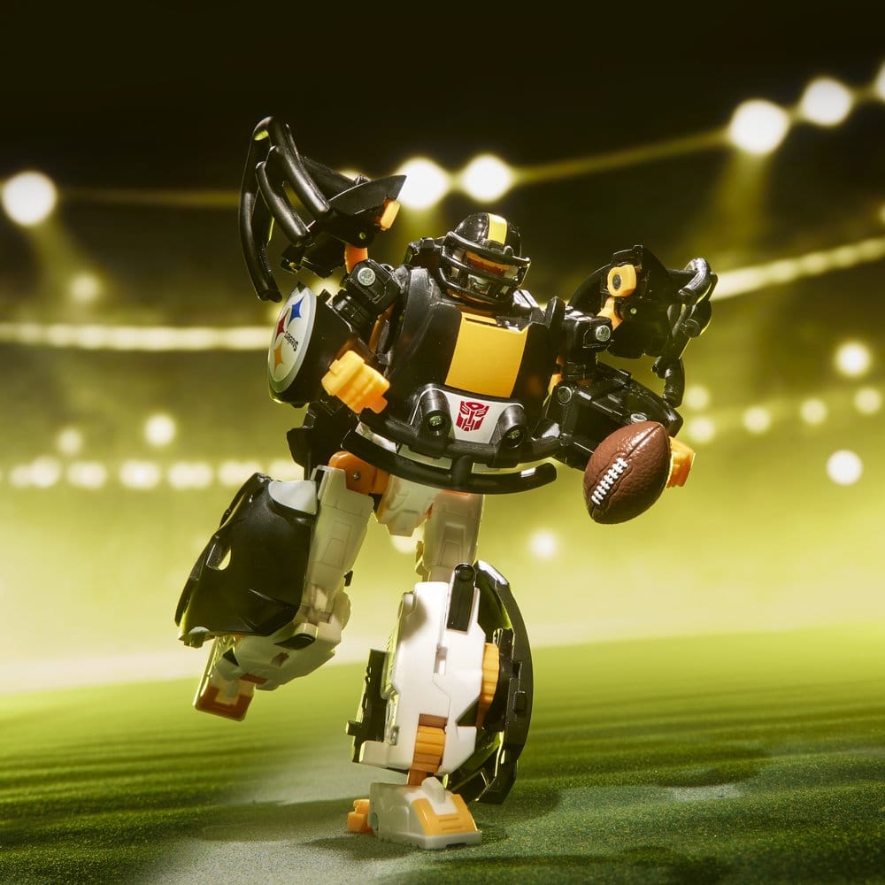 Transformers x NFL Action Figure Pittsburgh Steelers: Steelsmash 14 cm