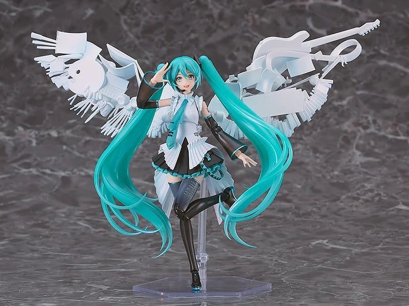 Character Vocal Series 01: Hatsune Miku Plamatea Plastic Model Happy 16th Birthday Ver. 16 cm