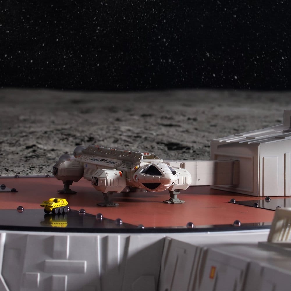 Space 1999 Playset Landing Pad (with Eagle Transporter) 46 cm