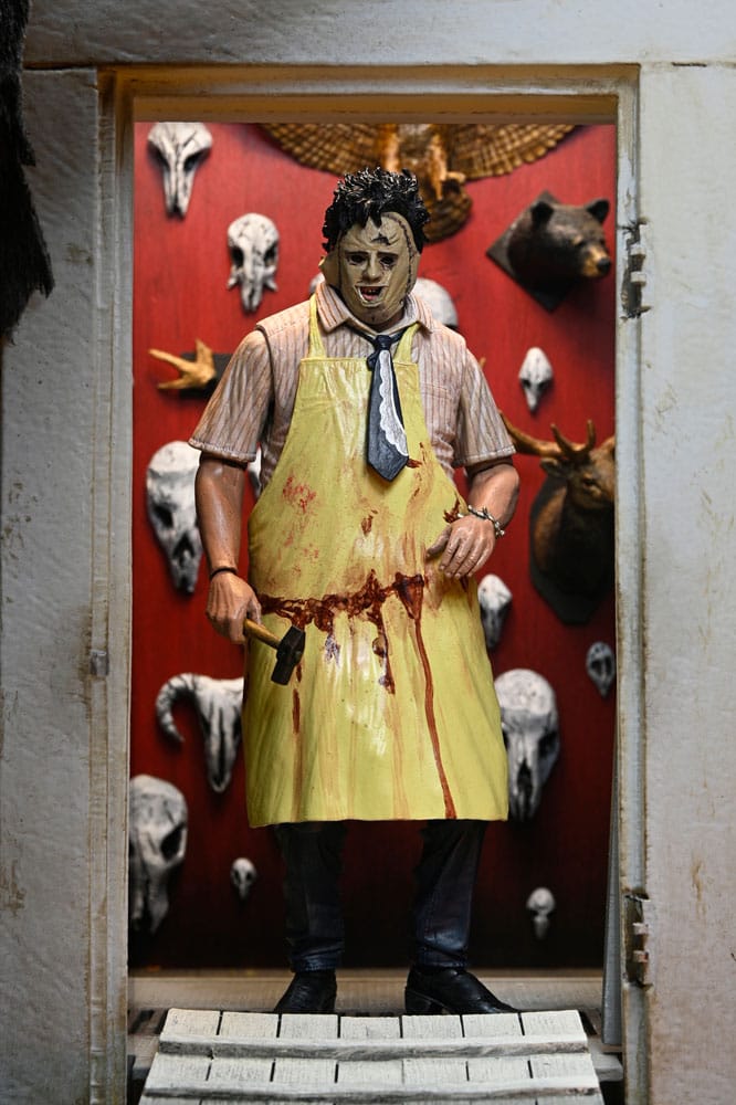 Texas Chainsaw Massacre Clothed Action Figure Leatherface 50th Anniversary 20 cm