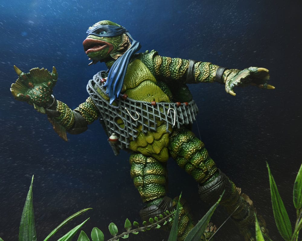 Universal Monsters x Teenage Mutant Ninja Turtles Scale Action Figure Leonardo as the Creature 18 cm