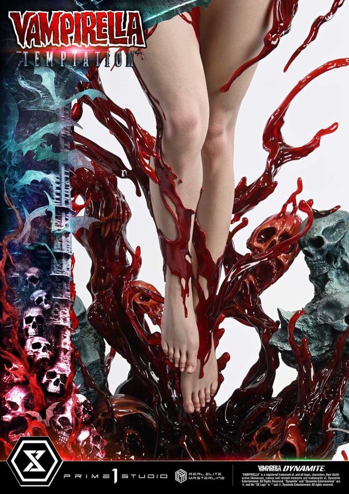 Vampirella Real Elite Masterline Series Statue 1/3 Temptation 100 cm