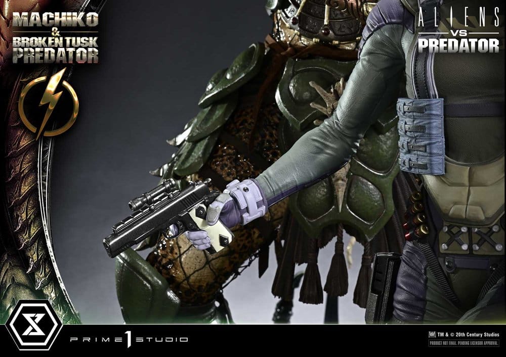 Aliens vs. Predator (Comic) Ultimate Premium Masterline Statue 1/4 Machiko & Broken Tusk Predator 79 cm