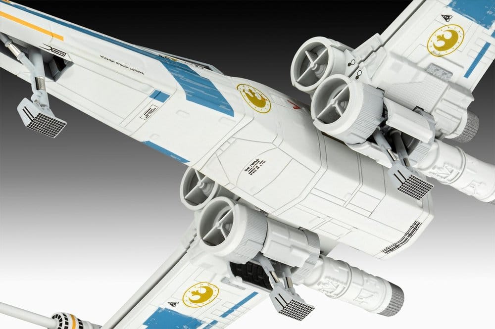 Star Wars The Mandalorian and Grogu Revell Model Kit 1/57 New Republic X-Wing Fighter 22 cm