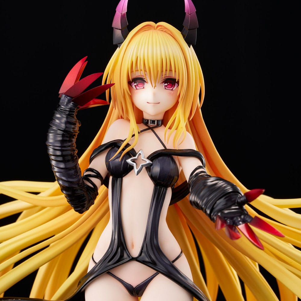 To Love-Ru Darkness PVC Statue 1/6 Golden Darkness Darkness Ver. 30 cm