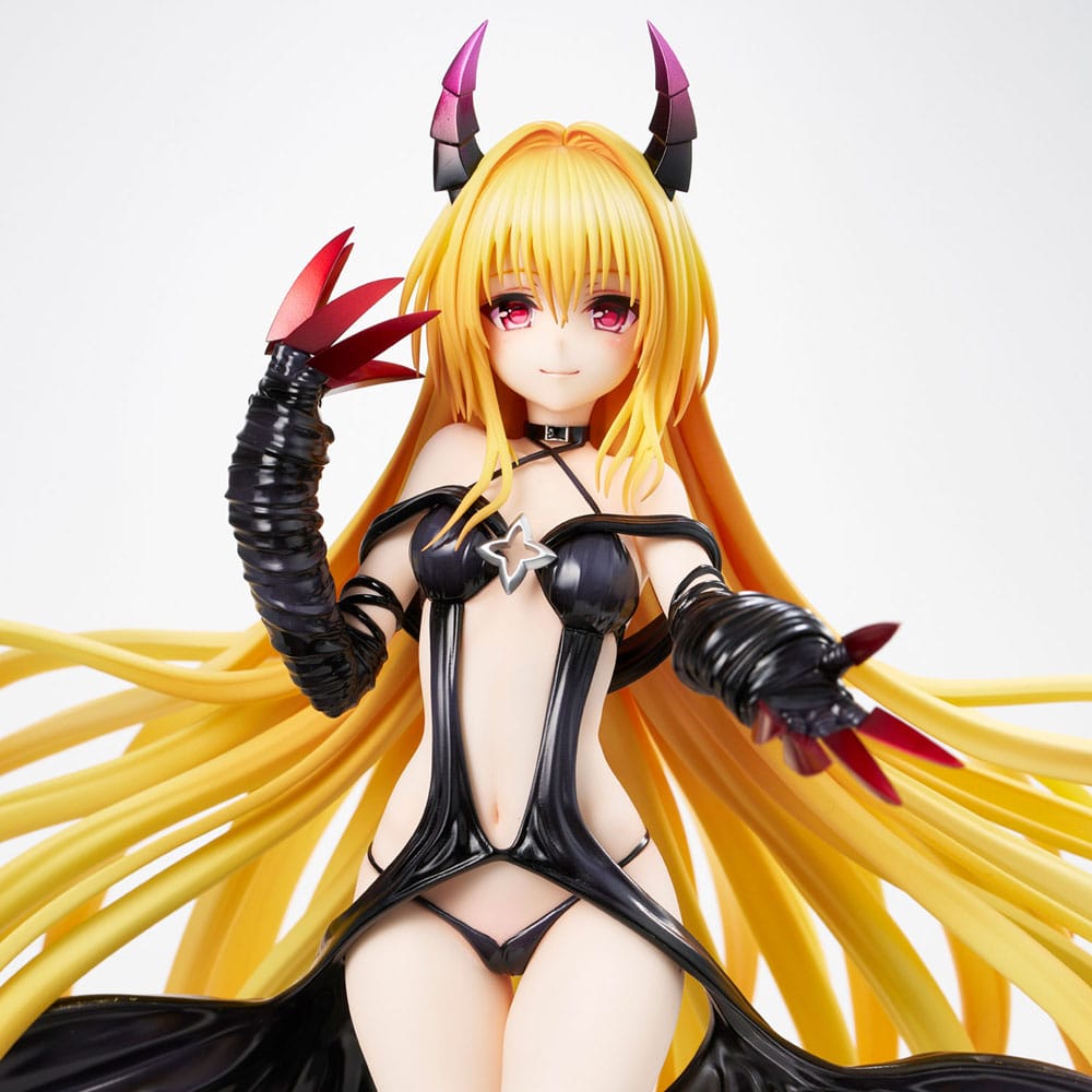 To Love-Ru Darkness PVC Statue 1/6 Golden Darkness Darkness Ver. 30 cm