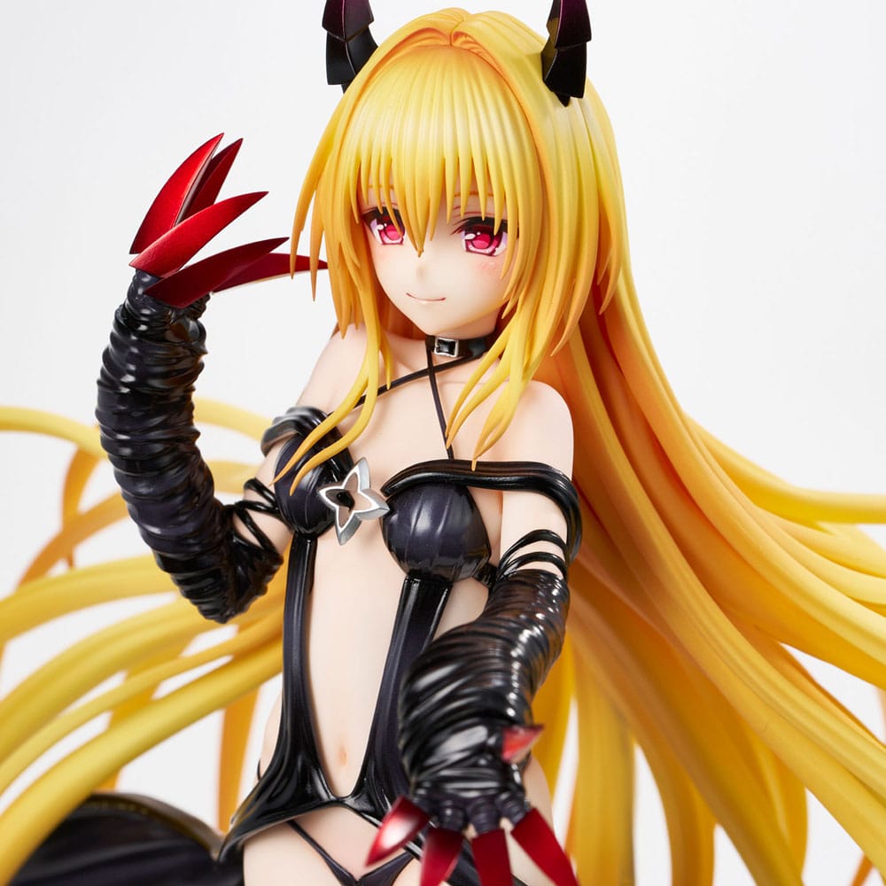 To Love-Ru Darkness PVC Statue 1/6 Golden Darkness Darkness Ver. 30 cm