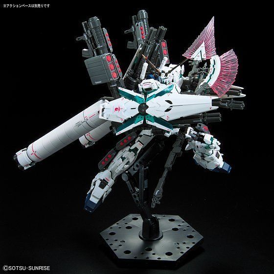 RG Gundam Full Armor Unicorn 1/144 - gundam-store.dk