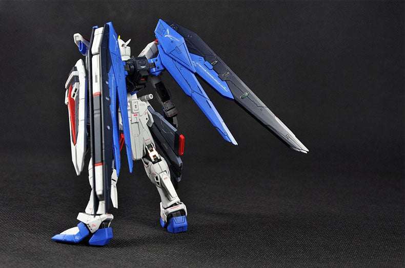 RG Gundam ZGMF-X10A Freedom 1/144 - gundam-store.dk