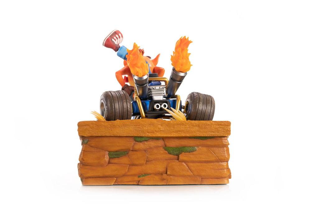 Crash Team Racing Nitro-Fueled Statue Crash in Kart 31 cm